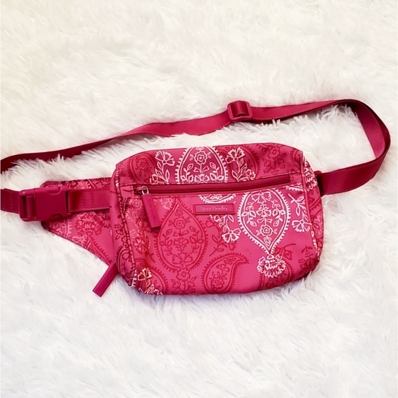 Vera Bradley Handbags - Vera Bradley Belt Bag